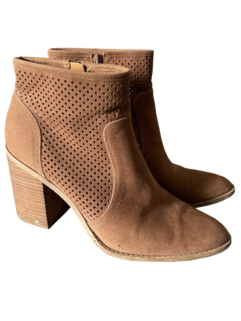 Universal Thread Tan Perforated Suede Block Heel Ankle Boots Size 9